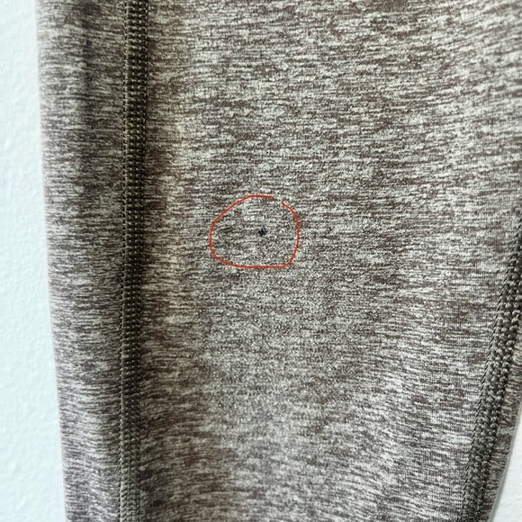 Offline by Aerie The Hugger Legging Hi-Rise Tight - Medium - Picture 9 of 10